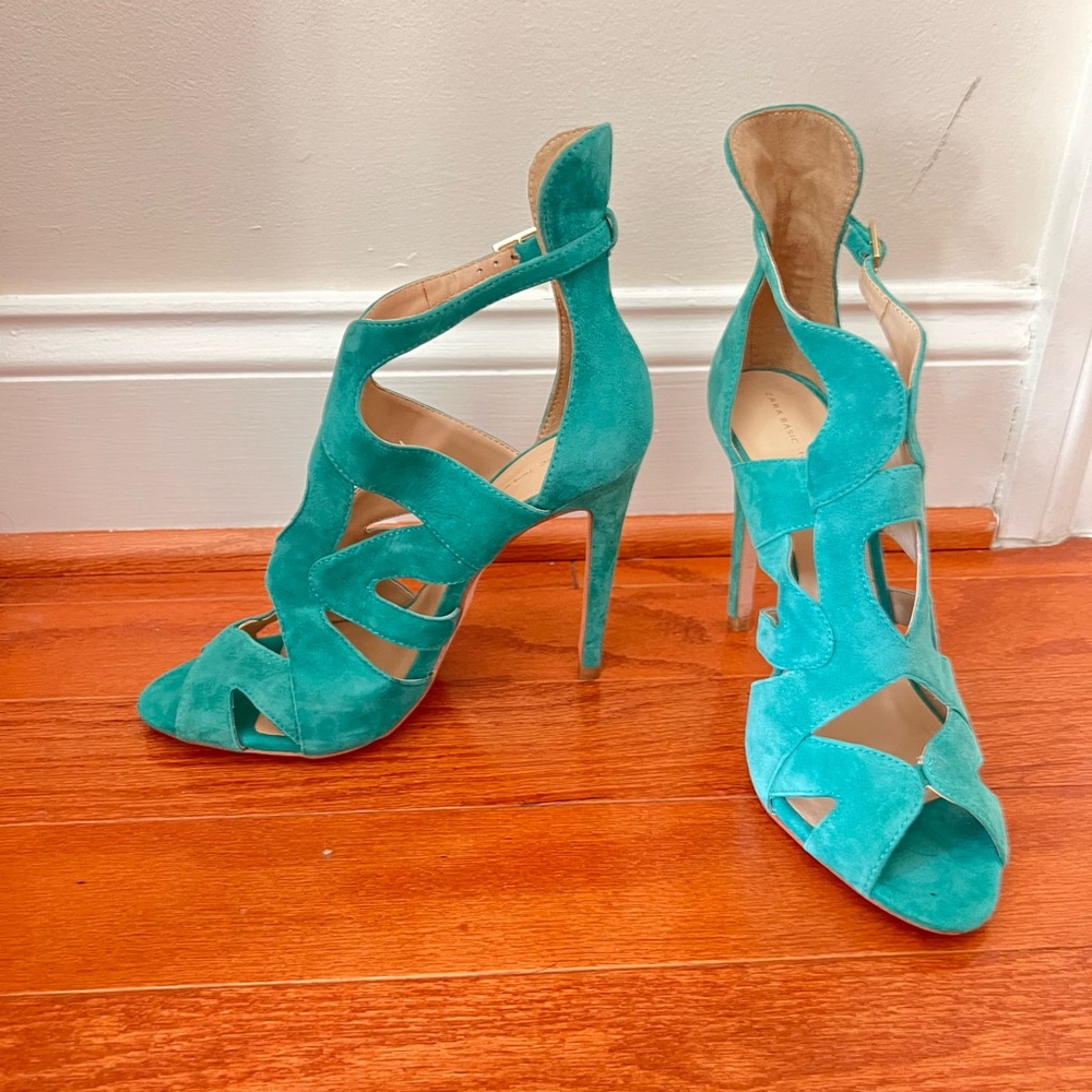 ZARA Green caged sandals , size 10
